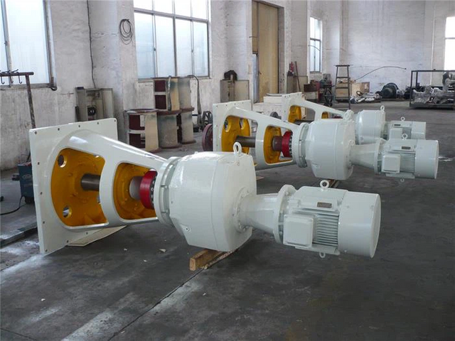 Верхняя мешалка средней мощности для промышленного смешивания