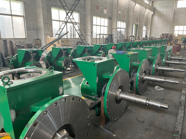 Специальный смеситель для резервуара с тяжелым сырым маслом